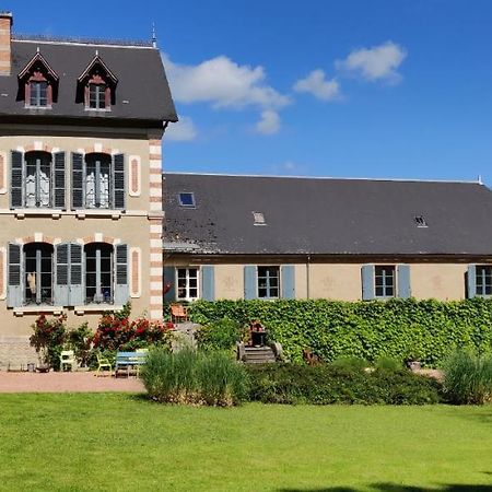 Chateau De Saint Etienne Exterior foto